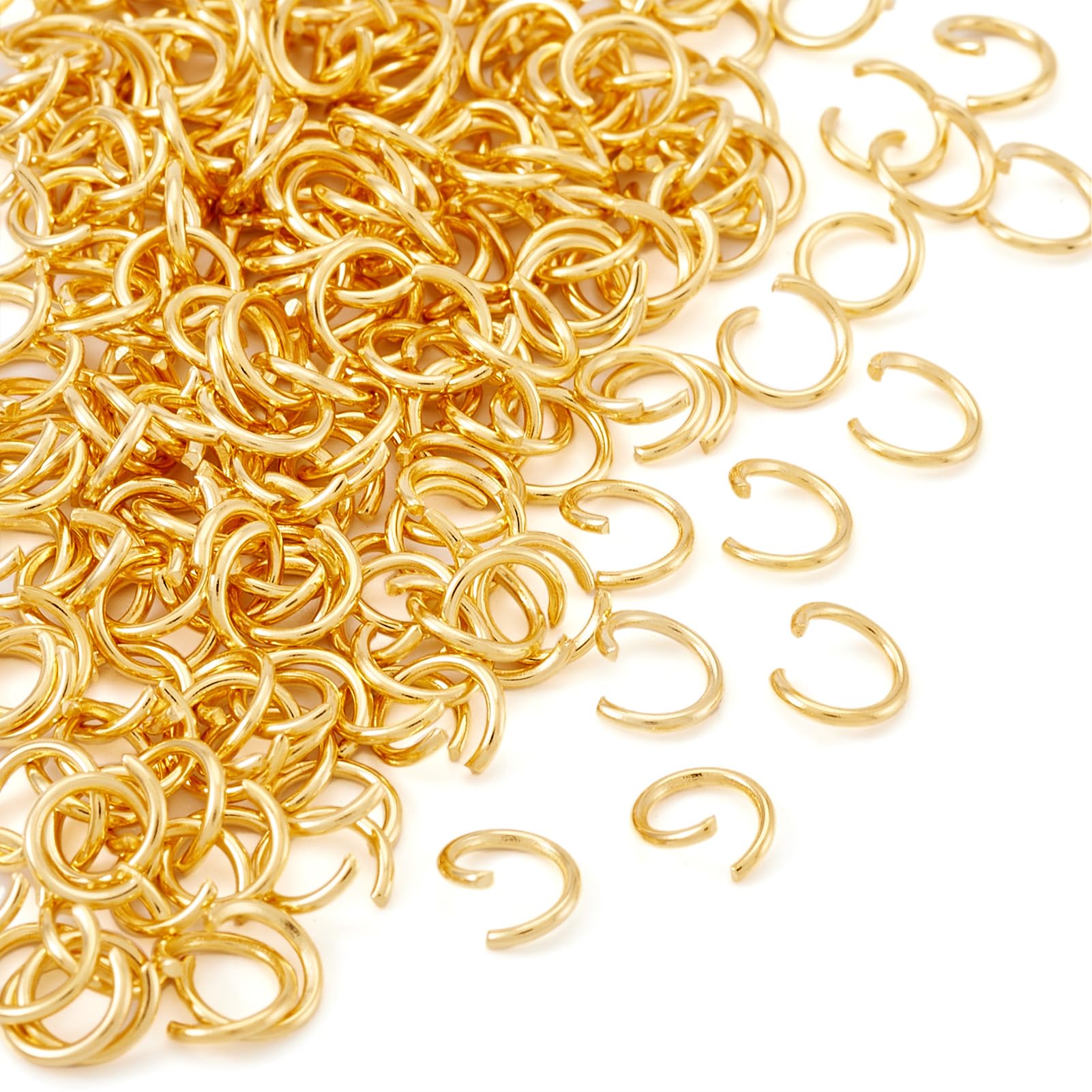 Pandahall 200Pcs Golden Stainless Steel Open Jump Rings 6mm Round 0.8mm Thick Metal Round Unsoldered Ring Connectors for Chainmail Jewelry Making