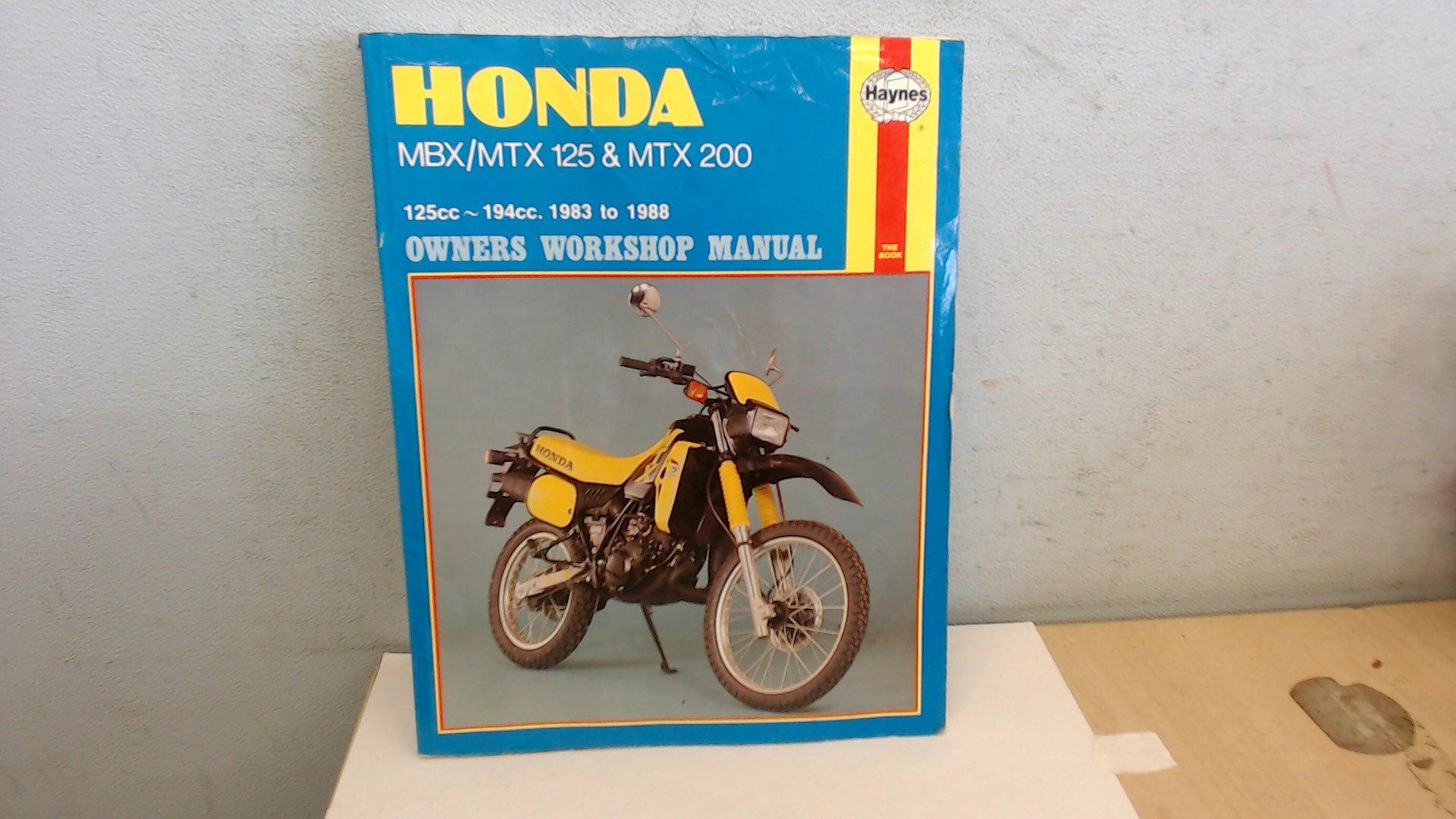 Honda MBX/MTX125 and MTX200 125cc, 194cc 1983-88 Owner's Workshop Manual:  Jeremy Churchill: 9781850104933: Amazon.com: Books