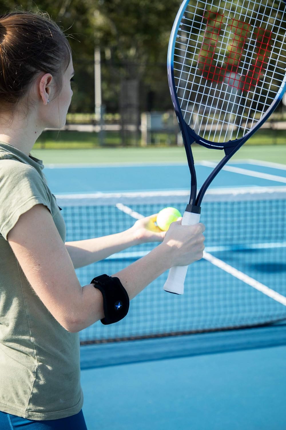 Tennis Elbow Brace by RiptGear – Brace for Elbow Tendonitis Golfer Elbow and Other Elbow Injuries. Provides Comfortable Compression for Elbow Pain Relief: Industrial & Scientific