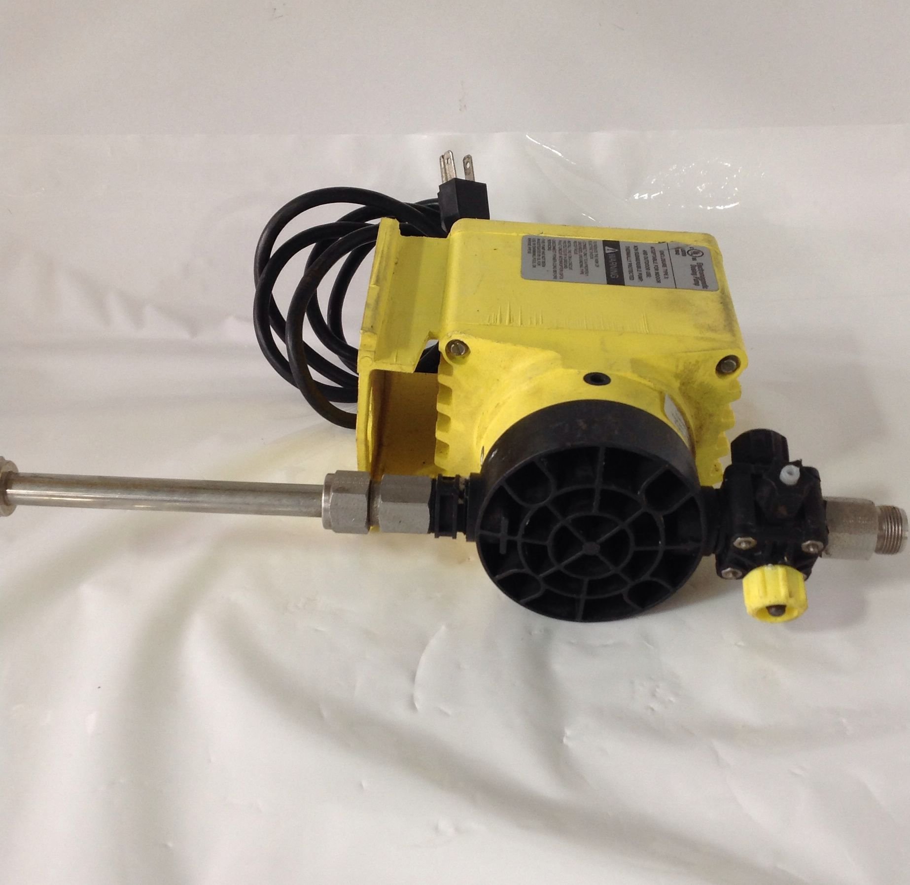 120VAC dosing pump Buy Online in UAE. Industrial