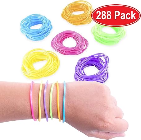 Amazon Co Jp Super Z Outlet 80年代 カラフル レトロ ロック ポップ スター レインボー ディーバ ディスコ ジェリー ネオン ジェル ストレッチ ブレスレット バンド テーマイベント用 カラフルな詰め合わせ おもちゃパーティーの景品 アソート 2パック おもちゃ