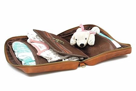 Neu JUBELIST kids Wickeltasche ZOE ? Wickel-Clutch für unterwegs ? Windeltasche Designer Handtasche für Wickelzubehör (Cognac