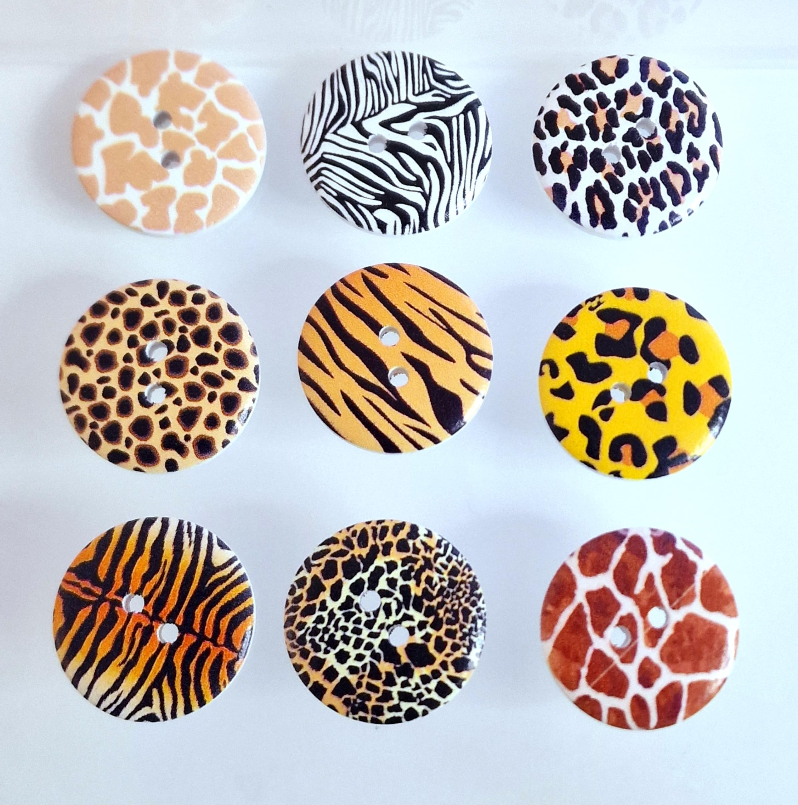 MajorCrafts Mixed Animal Print 2 Holes Round Wood Sewing Buttons Craft Embellishments (15mm - 48pcs)