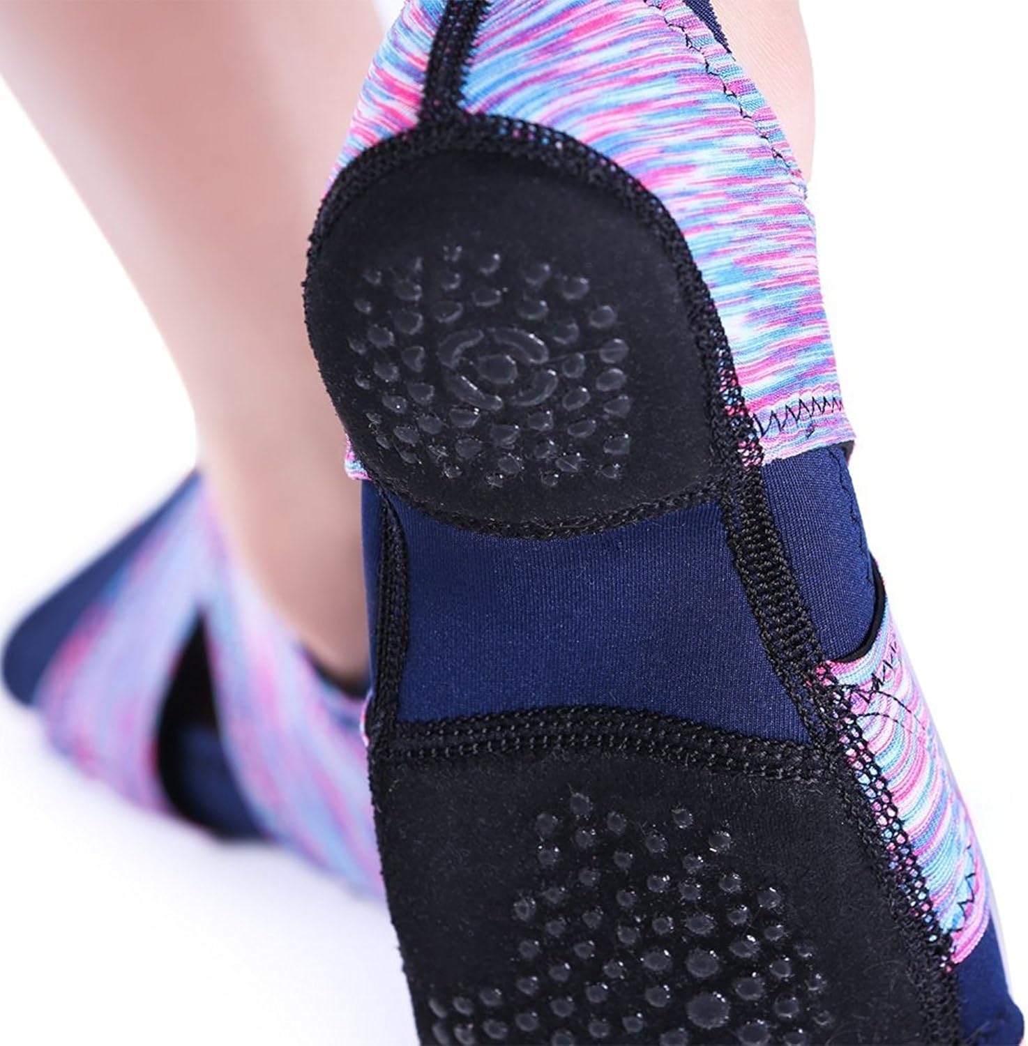 Amazon Co Jp Funnyu ヨガソックス ダンスソックス 滑り止め付き ヨガ靴 バレエ靴 とつま先開い 抗菌防臭 吸汗吸湿 冷房対策 冷え防止 通気性抜群 ヨガ用品 滑らない スポーツ ヨガ に最適 パープル S 服 ファッション小物