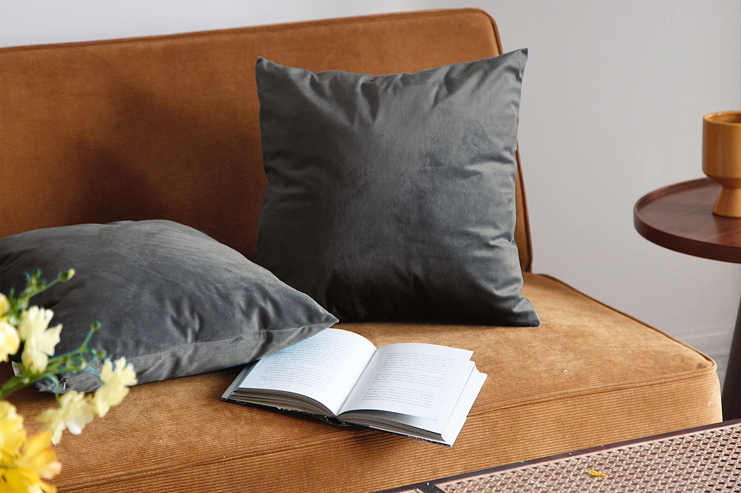 Pagnanno. Set of 2 Soft Velvet Cushion Covers 45x45cm(18x18 Inches) Plain Throw Pillowcases Square Cushion Covers for Chairs,living room,bedroom with Invisible Zipper ((Pack of 2), Dark Grey)