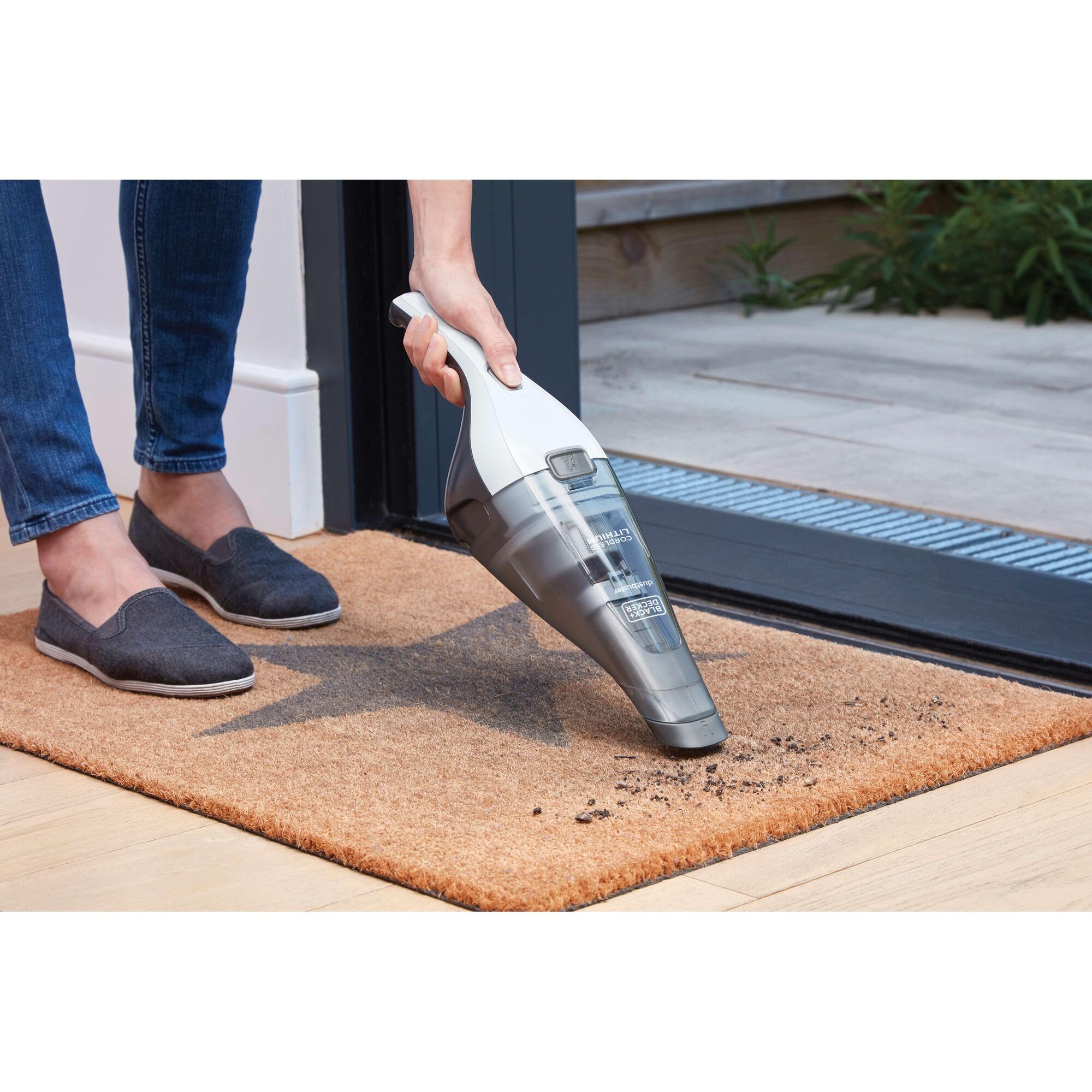 BLACK+DECKER dustbuster QuickClean Cordless Handheld Vacuum, Car Vacuum Portable (HNVC215B10)