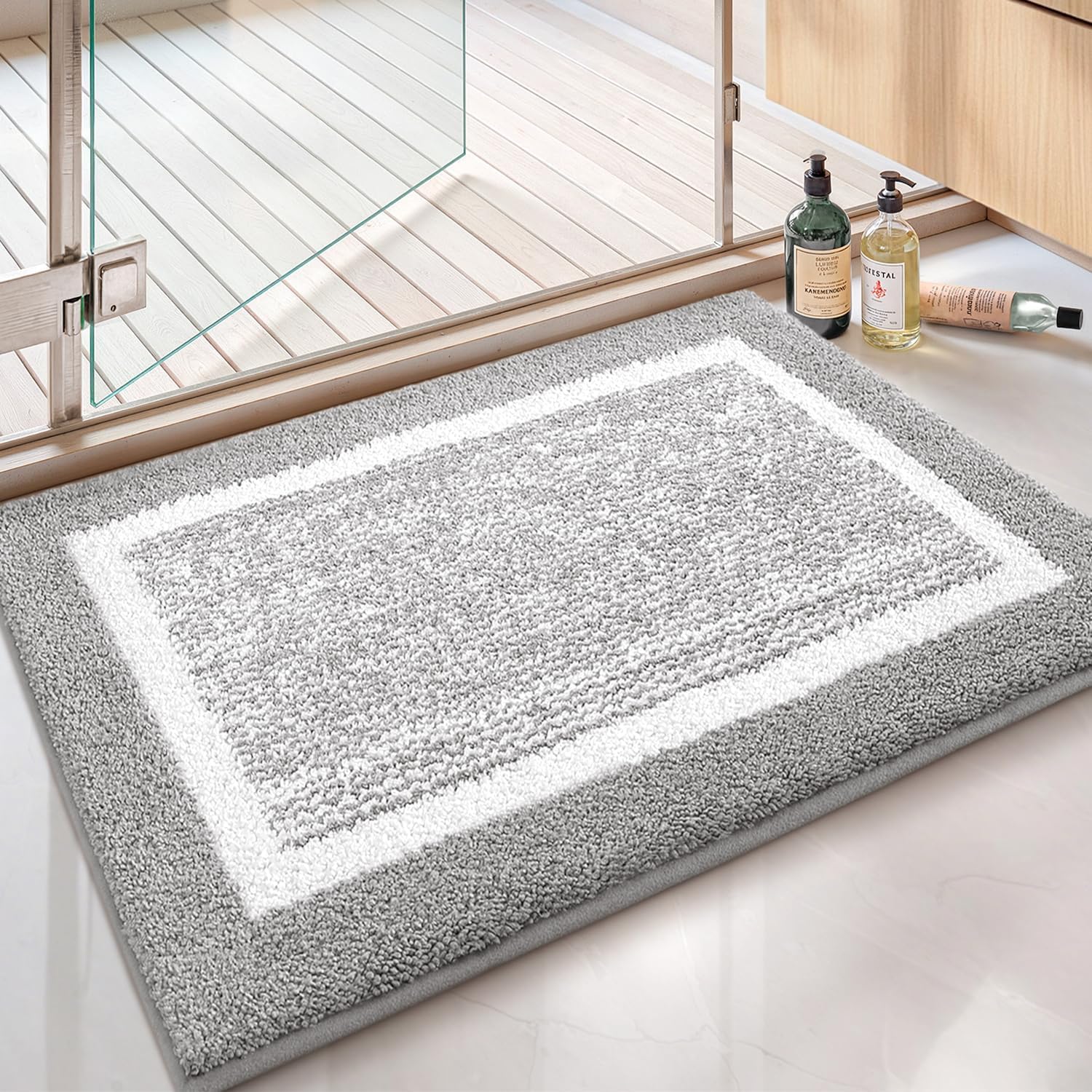 COLOR&GEOMETRY Absorbent Bath Mat 40 x 60 cm, Soft Bathroom Mat Non Slip, Machine Washable Bathroom Rug Shower Mat Outside Shower (Grey)