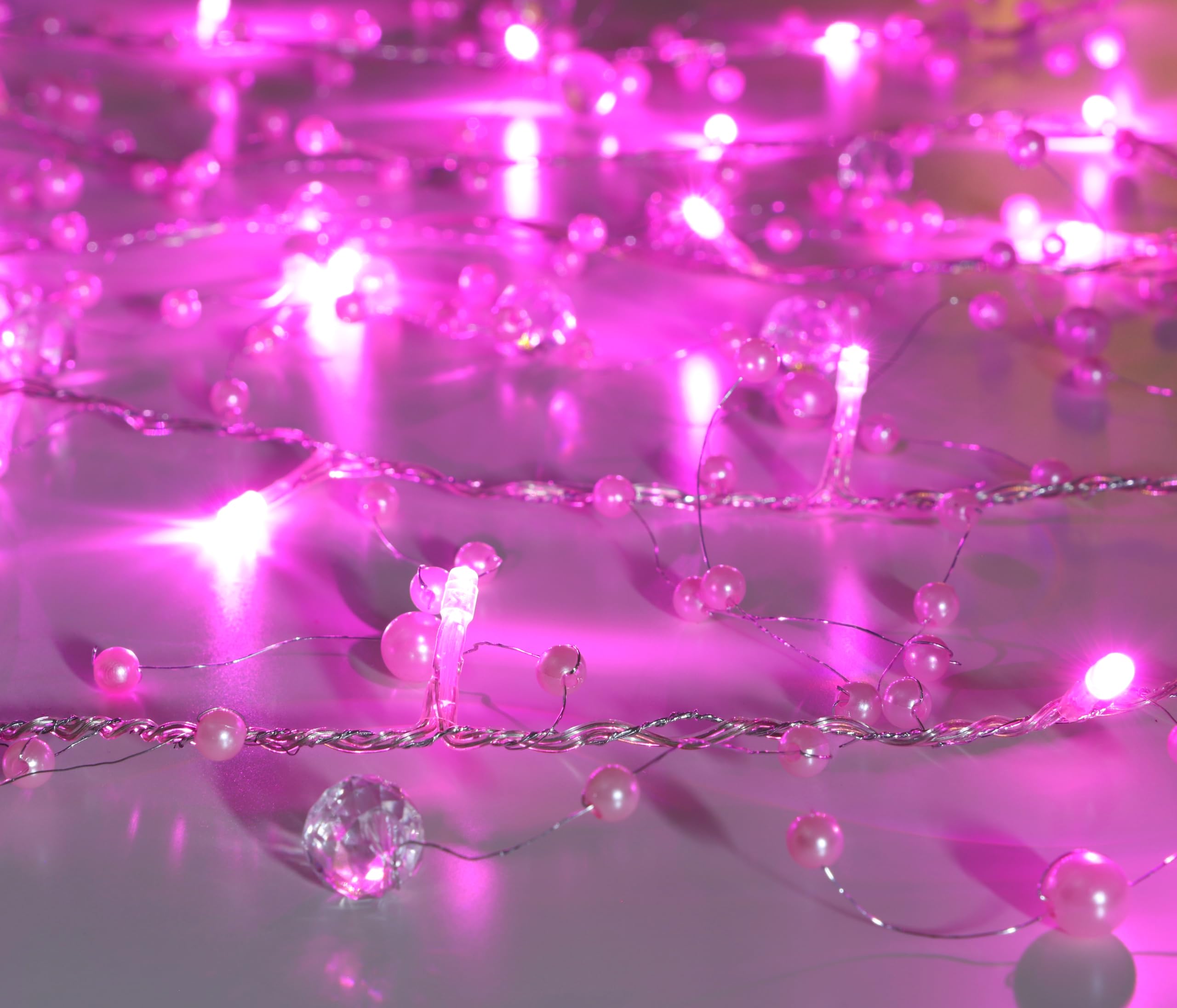 Christmas Concepts® 2m (6.6ft) Luxury Red Felt Table Runner with Snowflake Edge Design - Christmas Tableware - Dining Room Accessories