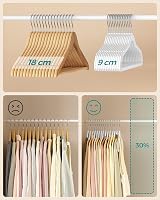 SONGMICS Velvet Hangers Set of 30 41.5 cm 5 kg Each 360° Swivel view 5