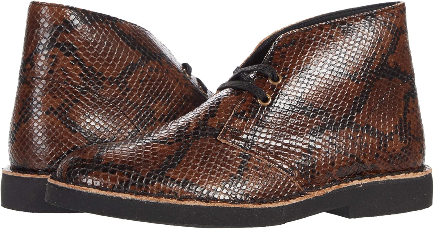 red clarks desert boot suede