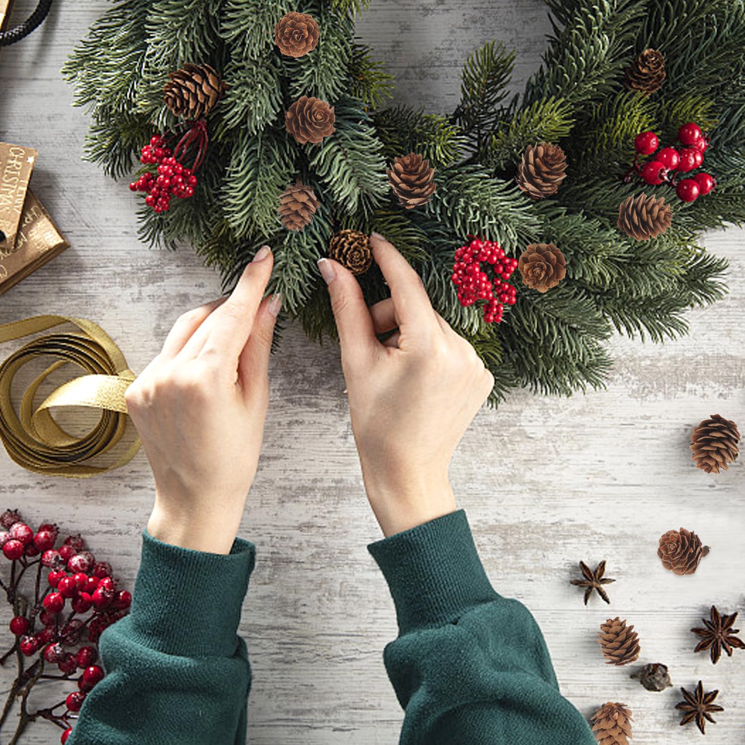 Jangostor 120 PCS Pine Cones Decorations, Natural Pine Cones Bulk - Mini Pine Cones Christmas Pine Cones for Table Christmas Tree Crafts Gifts Thanksgiving Fall and Xmas Home Decor