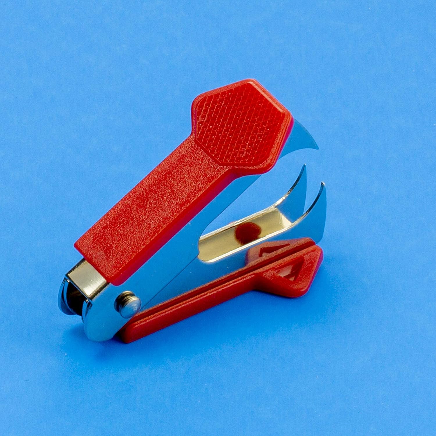 Officemate OIC Staple Remover with Recycled Handle, Black (95691) : Skillets : Office Products