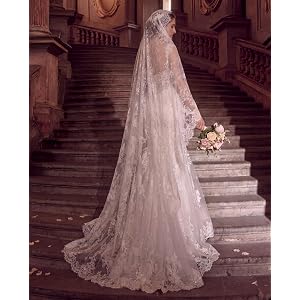 Glitopper Cathedral Wedding Veil with Vintage Lace Trim, 90 Inch Chapel Length Bridal Veil with Metal Comb for Women, Elegant