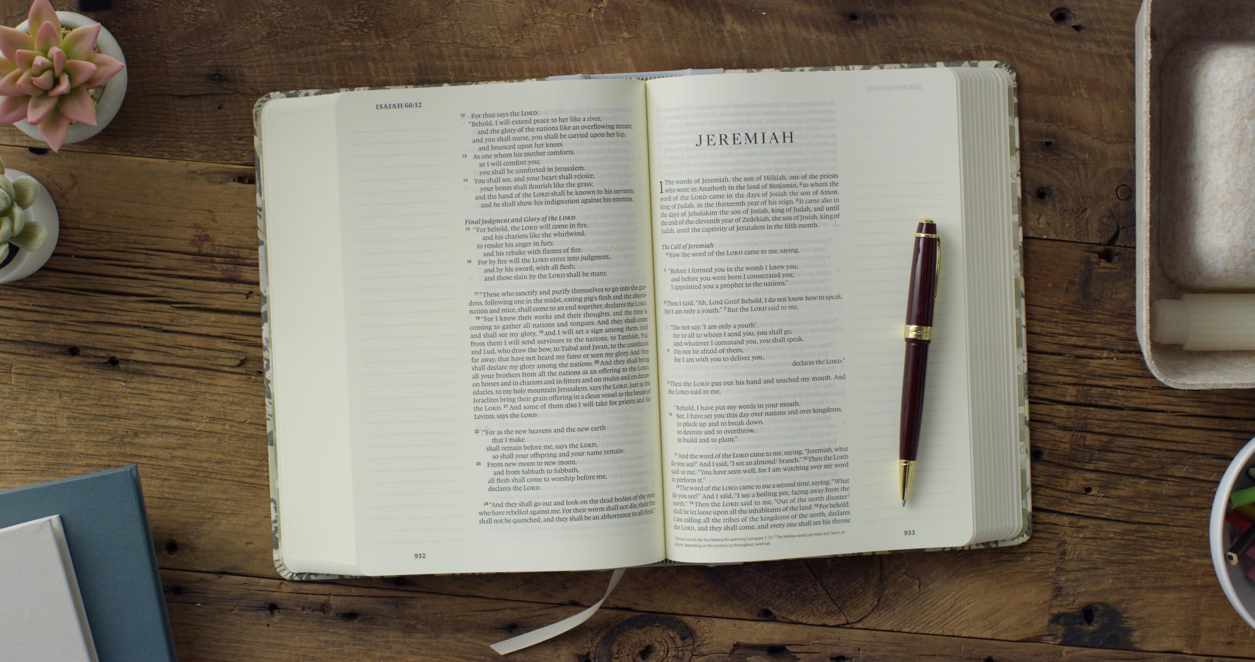 ESV Single Column Journaling Bible, Large Print, Artist Series (Cloth over Board, Lulie Wallace, Martha): Holy Bible, English Standard Version ESV Single Column Journaling Bible, Large Print, Artist Series (Cloth over Board, Lulie Wallace, Martha): Holy Bible, English Standard Version Hardcover