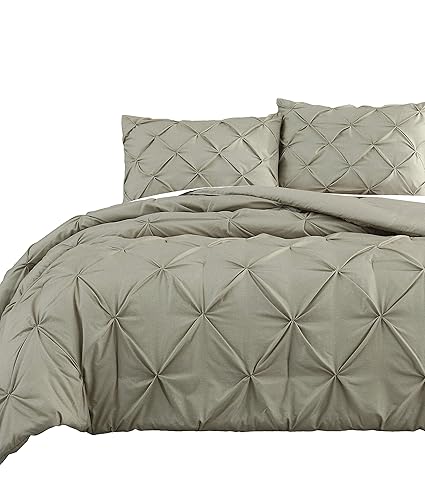 Amazon Com Pinch Pleat 3pc Queen Size Comforter Set Pintuck