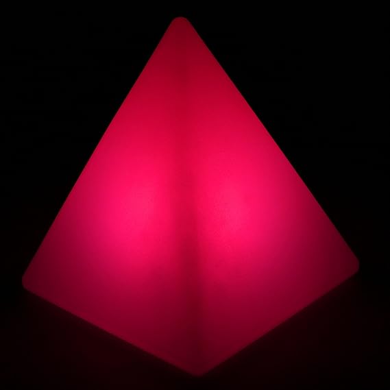 Led Highlights Deko Lampe Pyramide 26 X 28 Cm Garten Leuchte Akku Kabellos Farbwechsel Bunt Dimmbar Fernbedienung Innen Aussen Wasserdicht Amazon De Beleuchtung