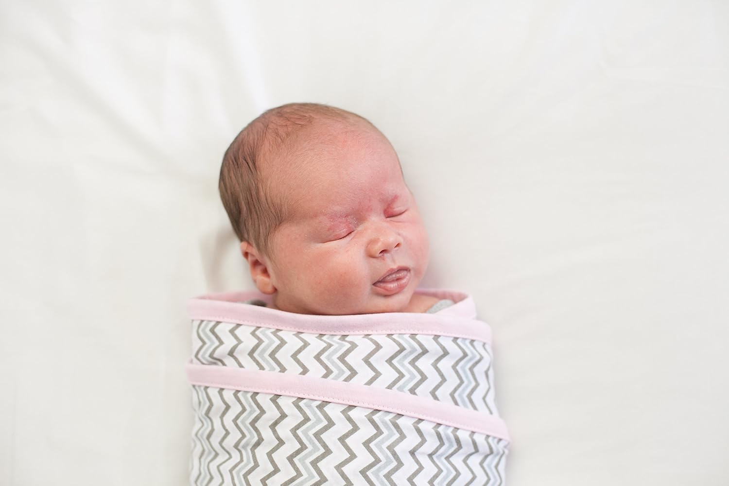 miracle blanket baby swaddle
