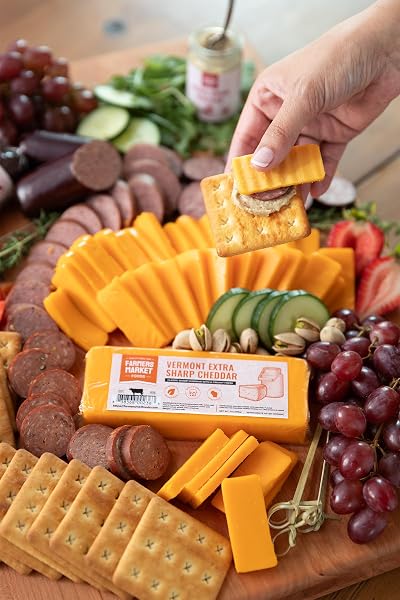 FARMERS MARKET, GLUTEN FREE, KETO, PALEO, LOW SODIUM, ZERO SUGAR, WISCONSIN CHEESE GIFT SETS, 3-PACK, EXTRA SHARP CHEDDAR