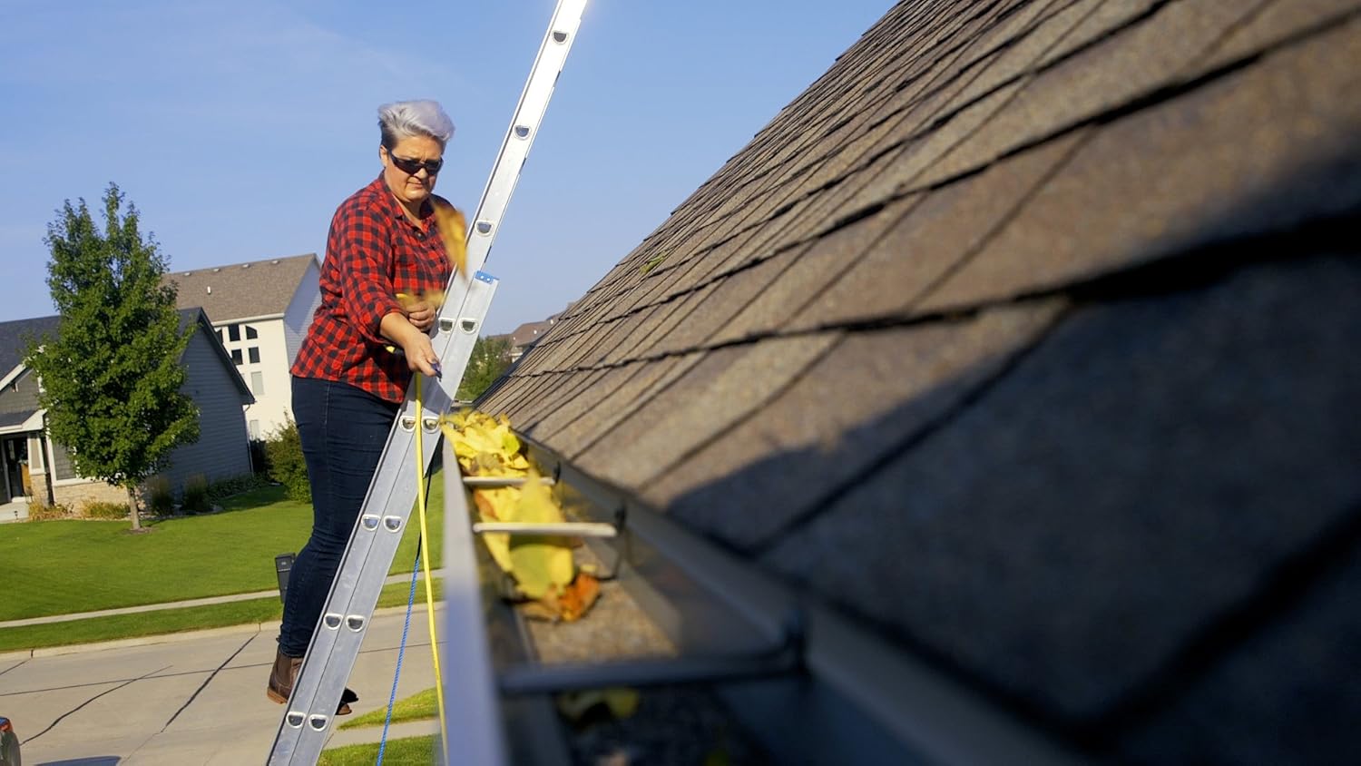 Accessory Kit, 17 Piece Compressor Inflation Kit, with Blow Gun, Air Chucks, & Inflation Needles (Campbell Hausfeld MP284701AV) - Air Compressor Accessories - 