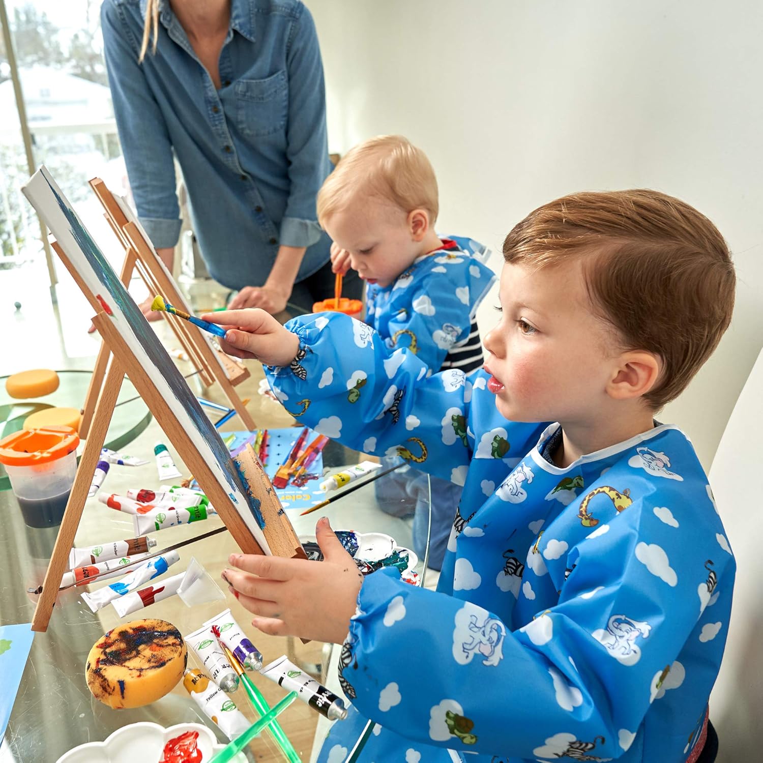 Gorgeous Kids Paint Set - 33-Piece Acrylic Painting Supplies Kit with Brushes, Paints, Canvas and Easel - The Perfect Art Gift Set for Many Hours of Creative and Productive Painting Fun: Kitchen & Dining