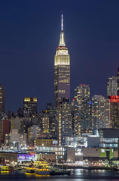 Amazon Com Melis Empire State Building And New York City In Clear Navy Blue Night Sky Stunning View Of Empire State Building Stretched Canvas Wall Art 16x24 Posters Prints