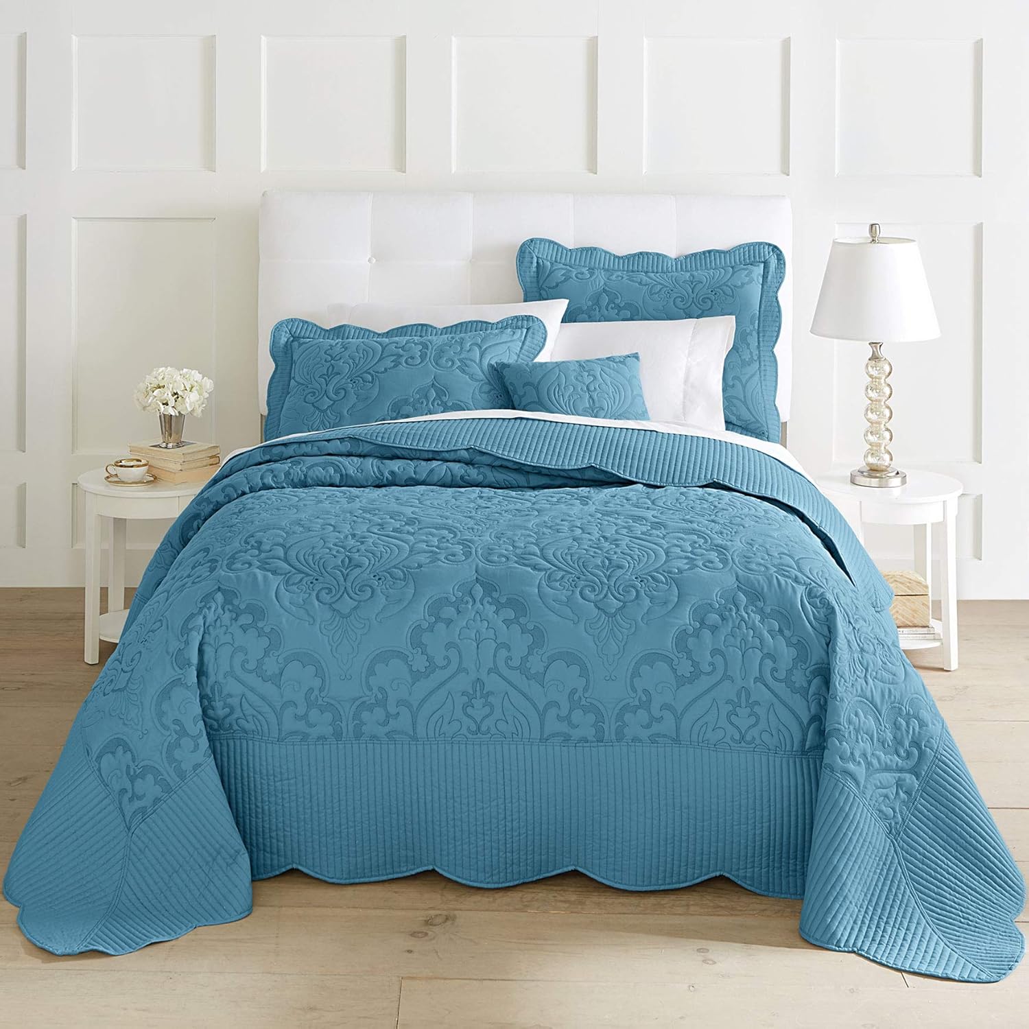 BrylaneHome Amelia Bedspread - Lagoon, Queen