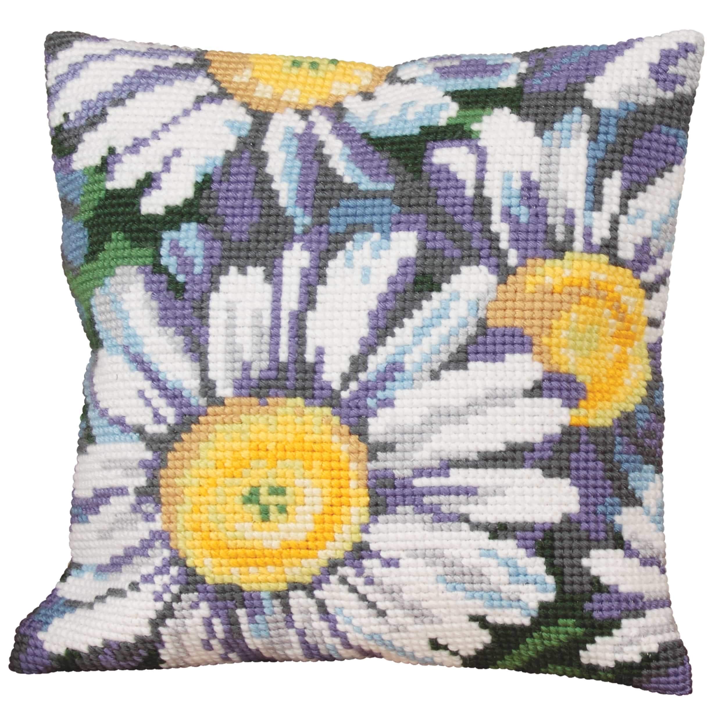Collection d'Art Cross Stitch Cushion: Marguerites