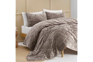 SHALALA NEW YORK SHALALA Luxury Velvet Quilt Set King Size,Ultra Soft Lightweight Summer Velvet Comforter Set, Oversized Bedspread Coverlet with 2 Shams Diamond Pattern,for All Season(Light Brown,King)