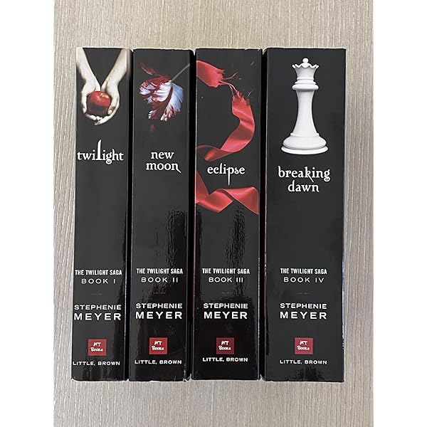 洋書4冊セットthe twilight saga collection Amazon.com: The Twilight Saga Complete Collection