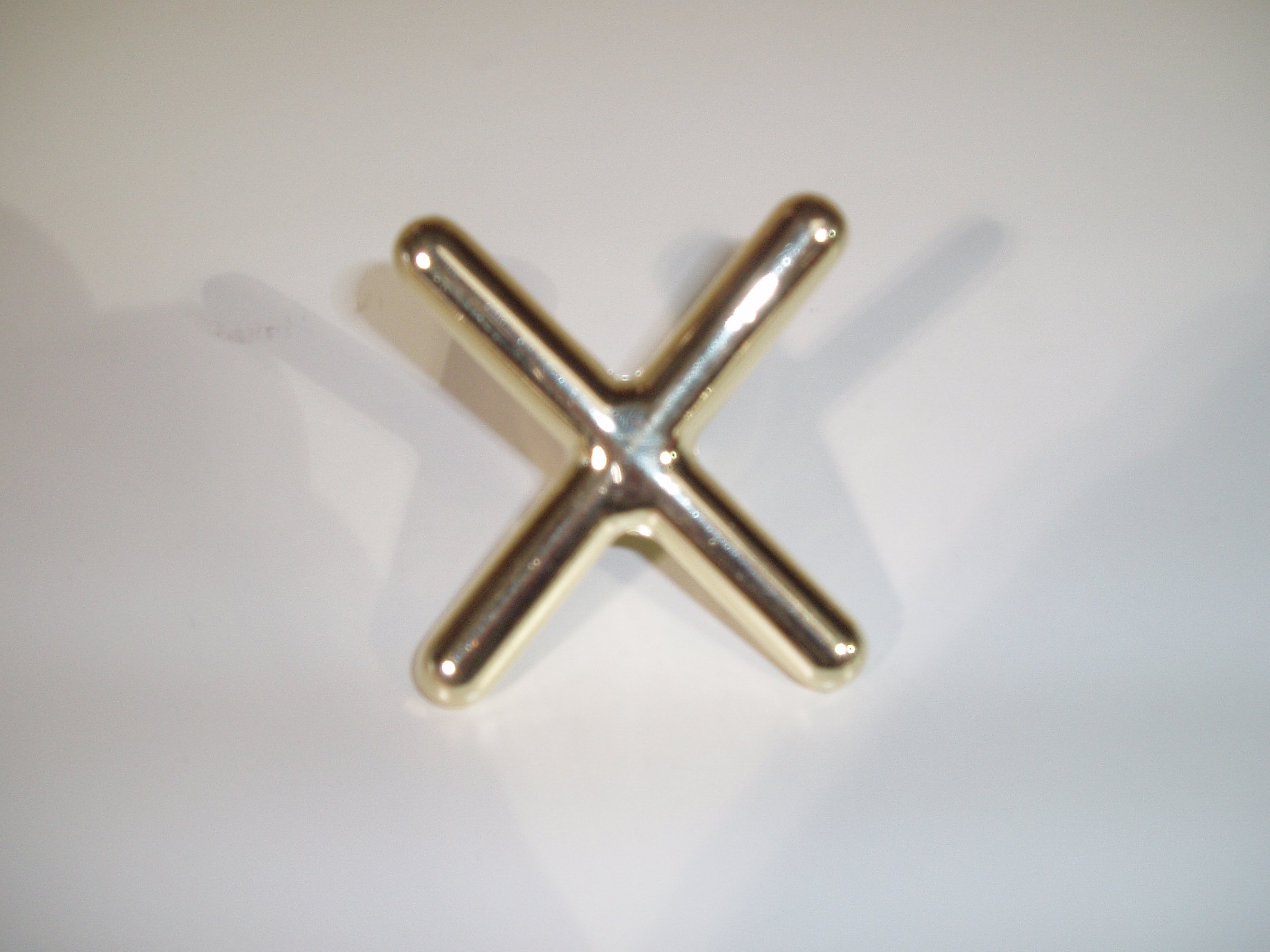 BRASS CROSS REST NO FEET