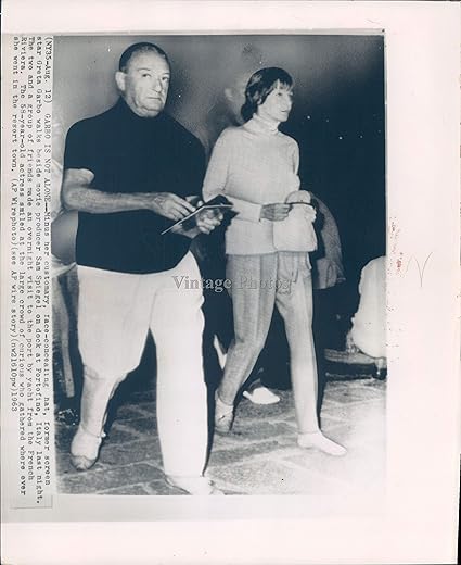 Amazon Com 1963 Wirevintage Photo Actress Greta Garbo Producer Sam Spiegel Movie Celebrity 8x10 Posters Prints
