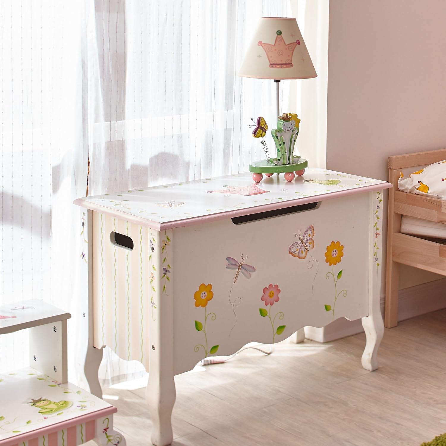 fantasy fields toy box