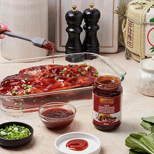 LEE KUM KEE CHAR SIU SAUCE (14 OZ – 1 PACK), HONEY-SWEET CHINESE BARBECUE SAUCE, GREAT FOR MARINADES FOR ALL KINDS OF MEATS & RIBS, BARBEQUES, GLAZES, ROASTS, AND OVEN-BAKED DISHES