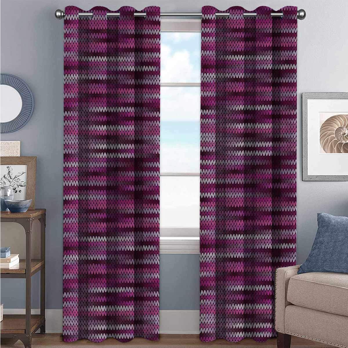 Magenta Decor The living room has powerful blackout curtains Vintage