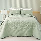 Cmfshape Oversized King Quilt Set Bedspread 120x120-Sage Green California King Quilts 3 PCS-Lightweight Quilted Bedding Extra Large-Bohemian Coverlet for All Season