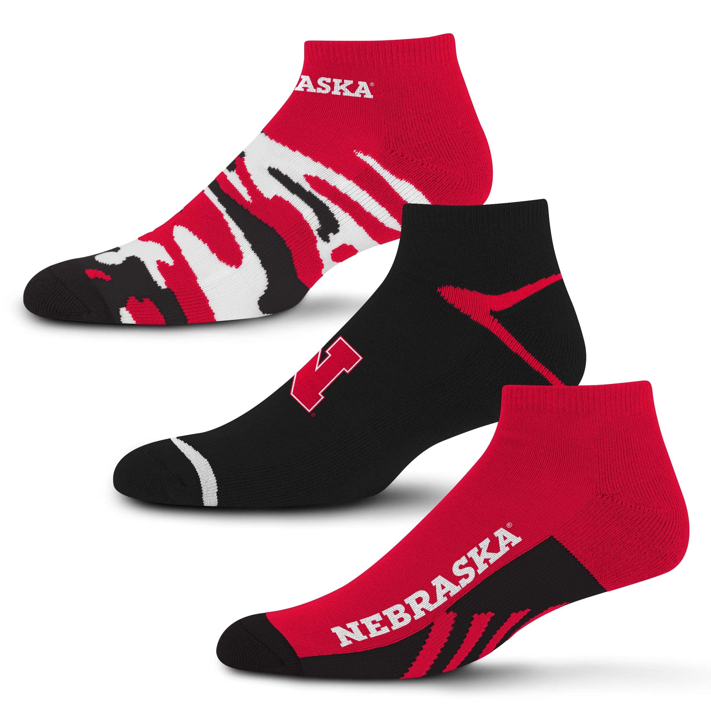 For Bare Feet NCAA Nebraska Corn Huskers CAMO BOOM 3 Pack Ankle Sock Team Colors Medium Image