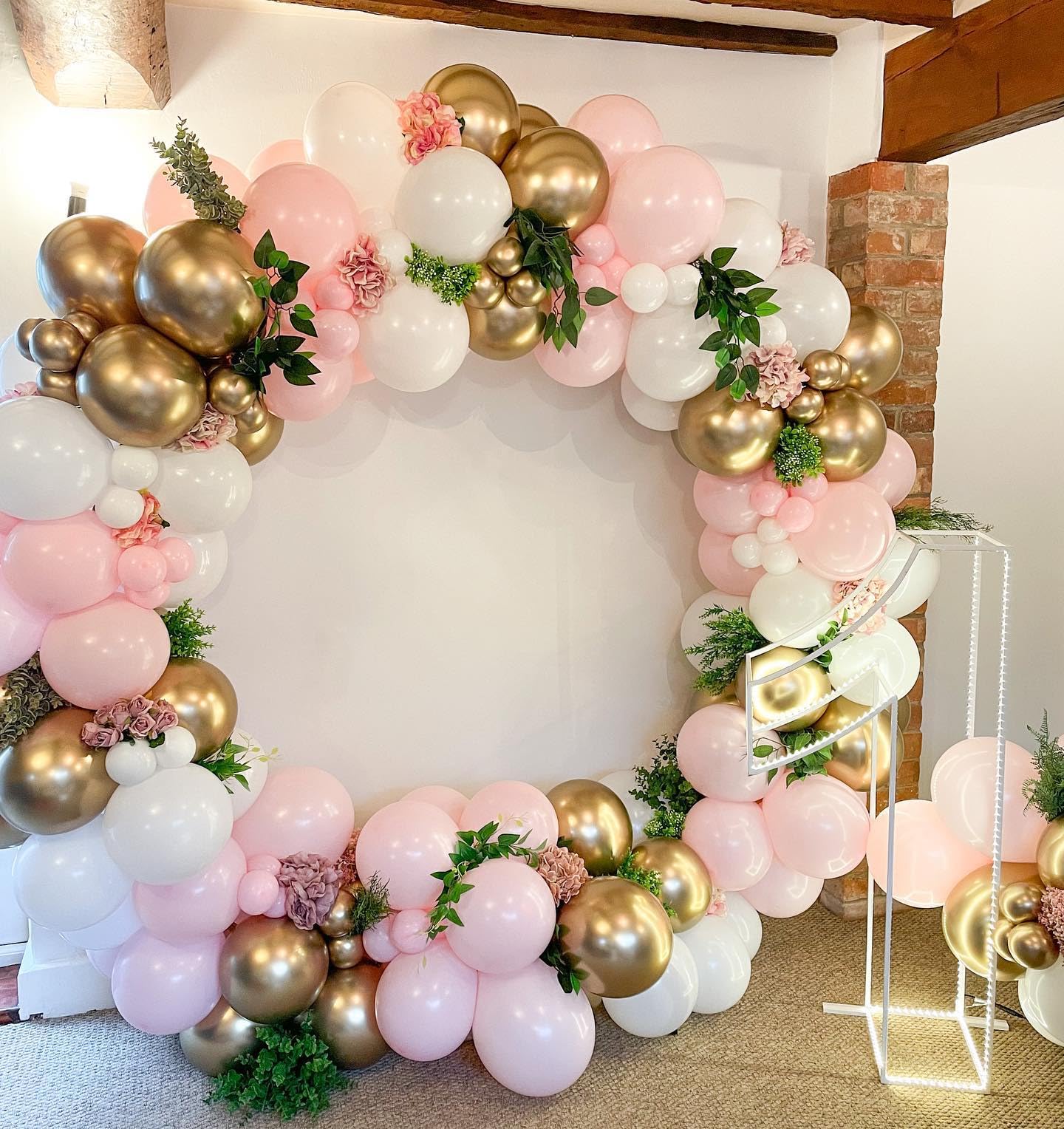 FUNTE Pink Balloon Arch Kit 116Pcs Pink And White Balloon Arch With Gold Balloons Pink Balloon Garland Baby Shower Balloons For Baby Girl decors Baby Shower Bridal Engaget wedding decors, Pink White