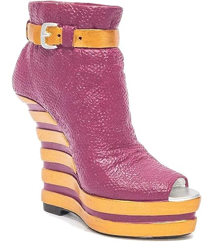 Amazon.com: Hype Just the Right Shoe Collectible : Clothing, Shoes