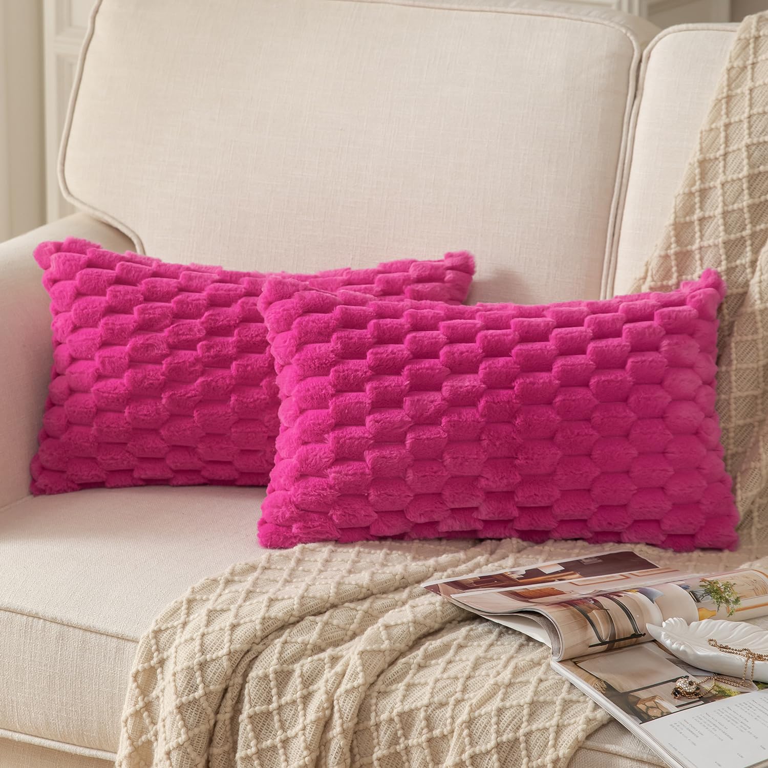 Mandioo Pack of 2 Hot Pink Super Soft Plush Decorative Cushion Covers 12x20 inch 30x50 cm Wool Velvet Throw Pillow Covers cases Faux Fur fluffy Couch Sofa Bed Livingroom