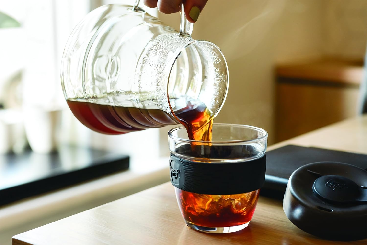 KeepCup Brew, Reusable Coffee Cup - Tempered Glass and Splashproof Sipper, S 8oz/227ml - Black, Black / Black, 8 fl oz - Image 4