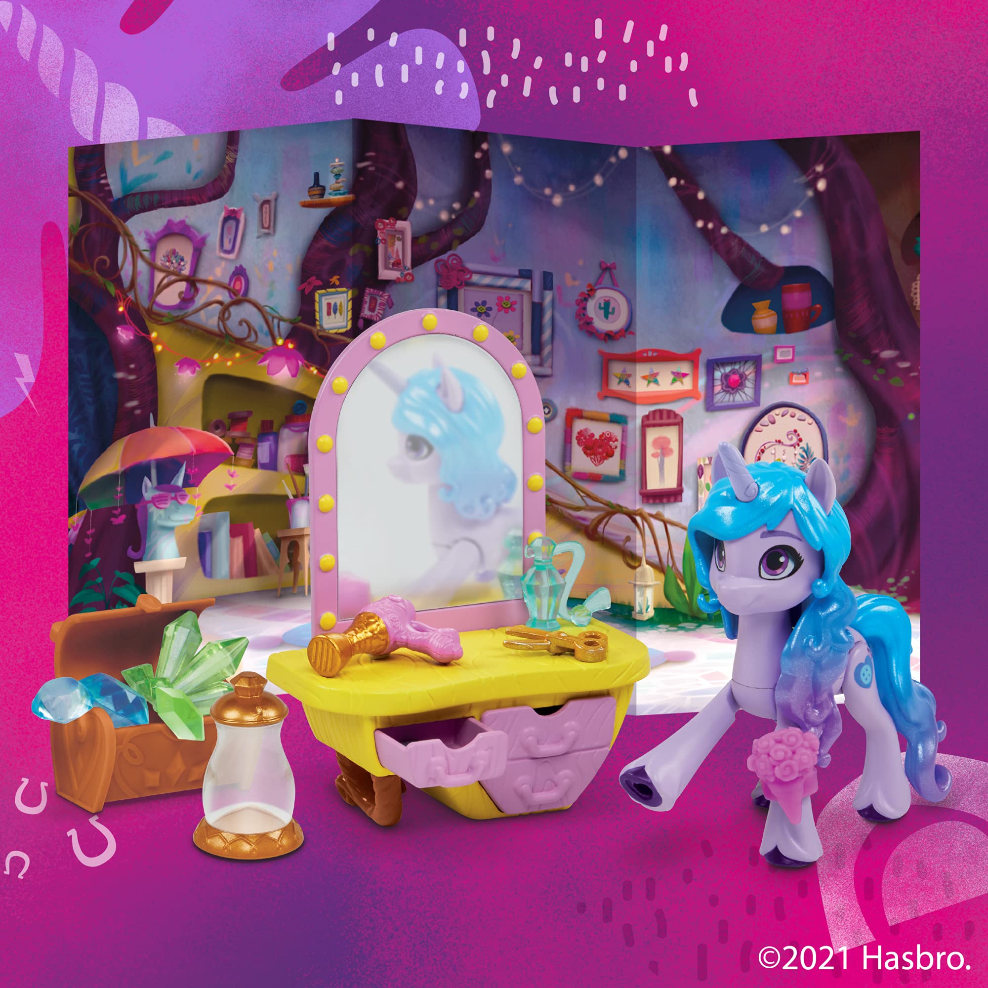 My Little Pony: A New Generation Movie Story Scenes Critter Creation Izzy Moonbow - Toy with 25 Accessories and 3-Inch Purple Pony