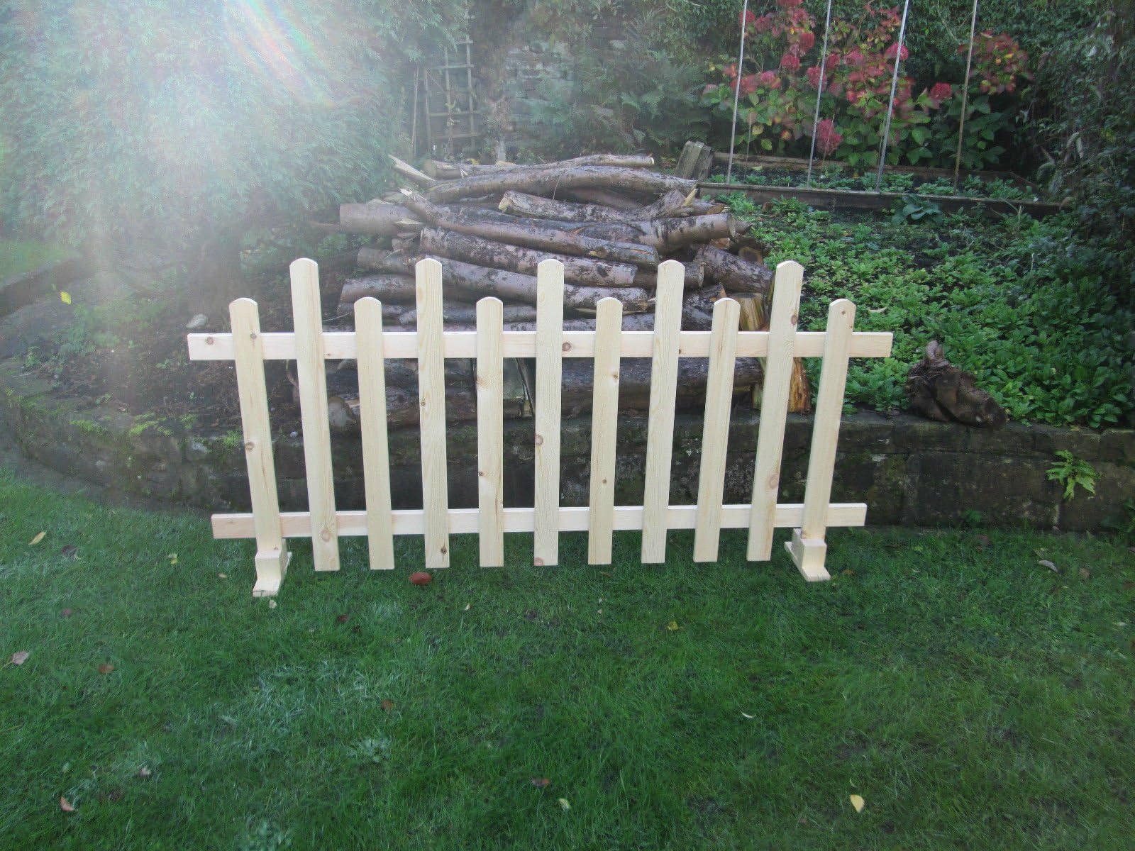 Wooden Free Standing Picket Fence Panel 6ft x 3ft Staggered