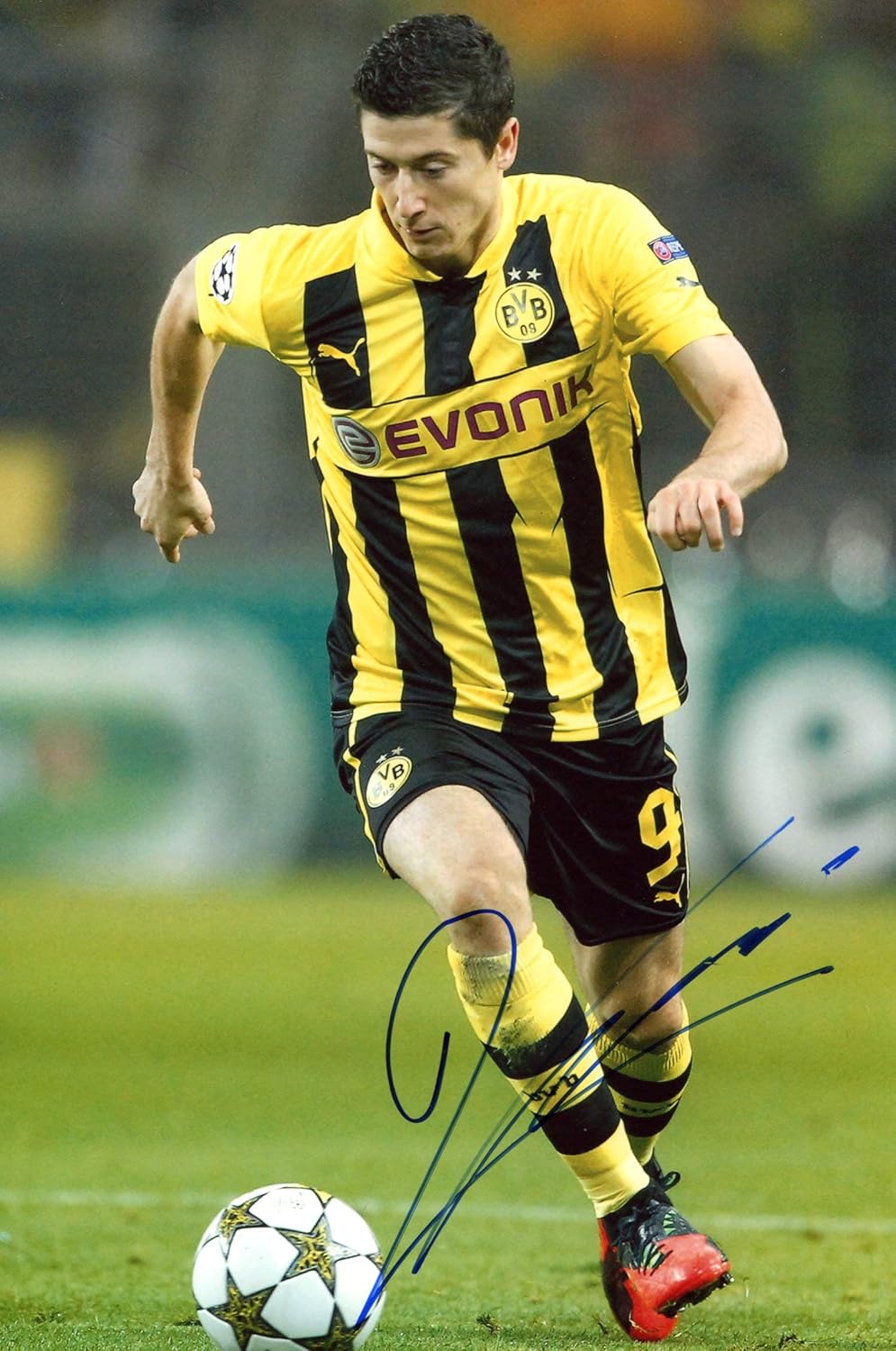 Amazon Com Robert Lewandowski Soccer Bvb Dortmund Autograph In Person Signed Photo Sports Collectibles