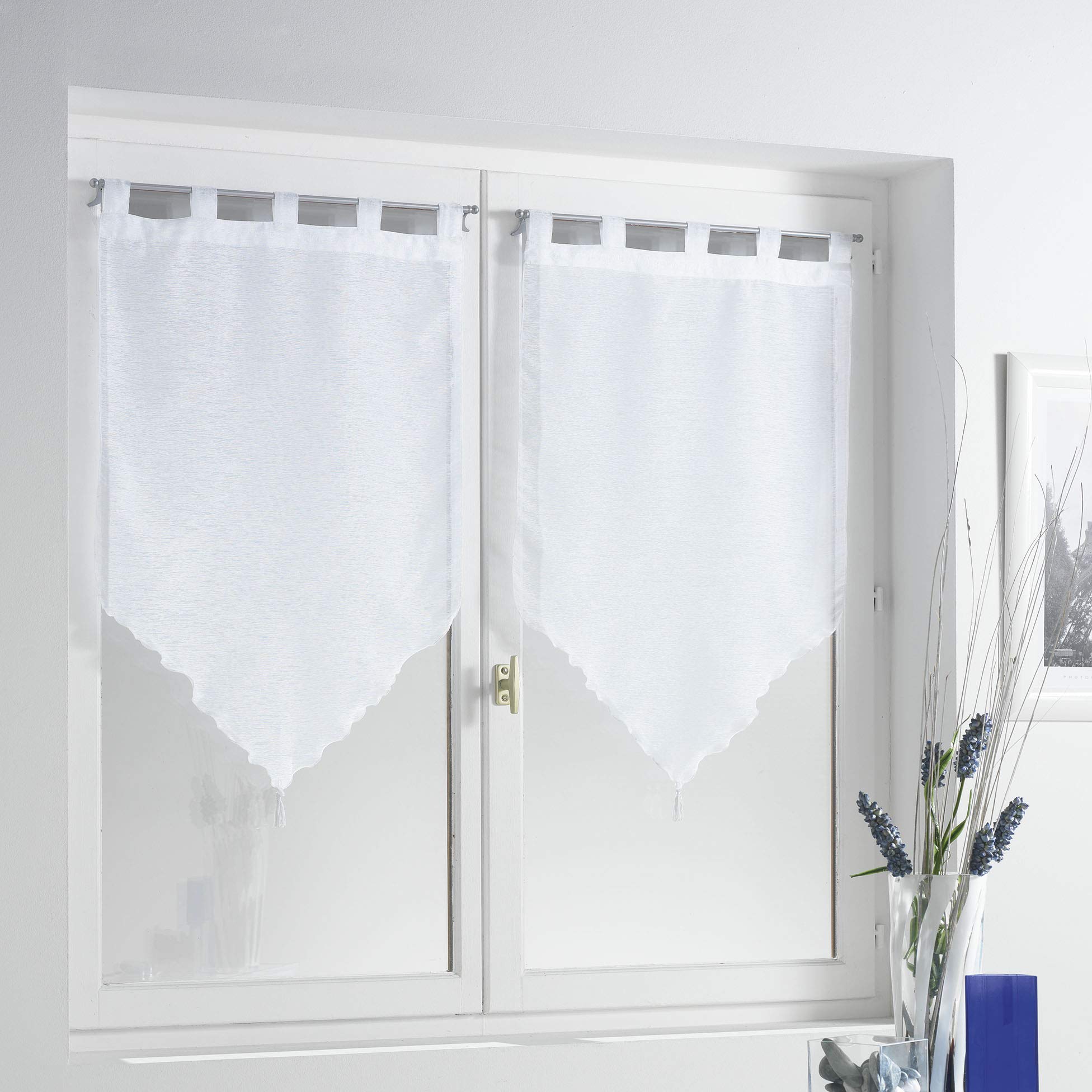 Douceur d'Interieur Voile Sable Lissea 2-Net Curtain Pompon, Blanc