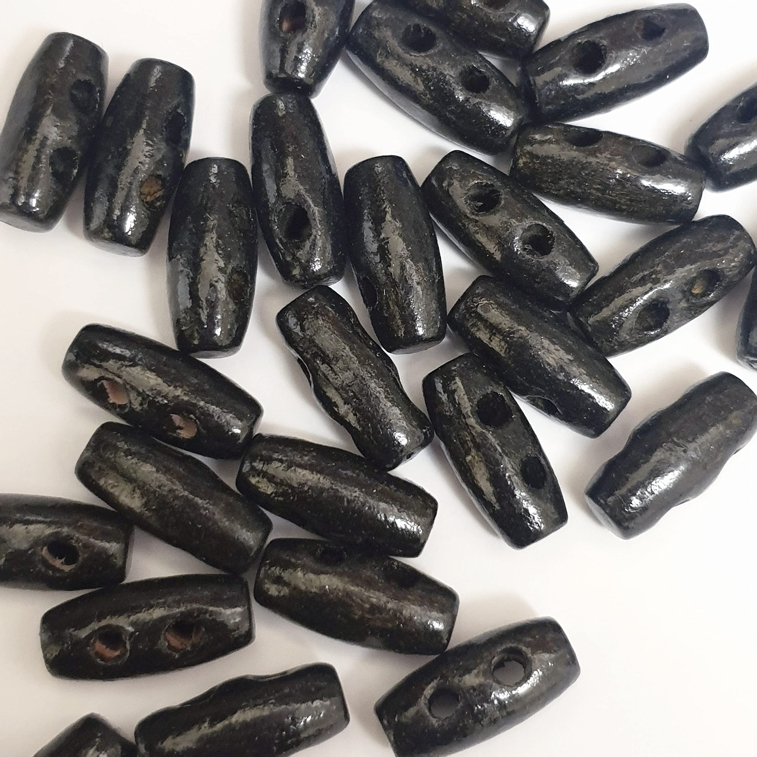 MajorCrafts 44pcs 15mm 2 Holes Small Sewing Oval Toggle Wood Buttons Arts and Crafts Embellishments (Black)