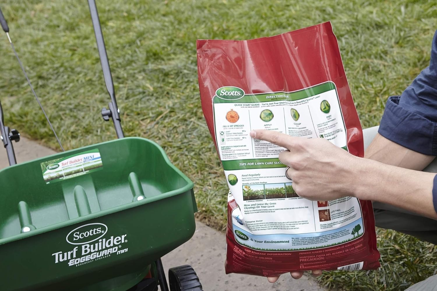 Scotts Turf Builder WinterGuard Fall Lawn Food, 12.5 lb. - Fall Lawn Fertilizer Builds Strong, Deep Grass Roots for a Better Lawn Next Spring - Covers 5, 000 sq. ft. : Scotts? Turf Builder? Winterguard? Fall Lawn Fertilizer : Garden & Outdoor