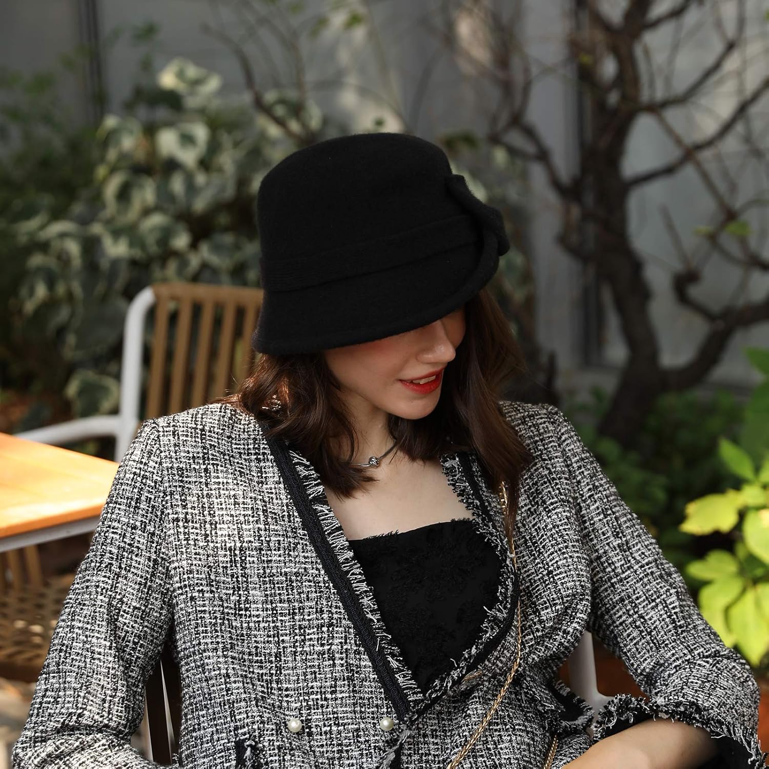 Womens Black Vintage Wool Felt Cloche Bucket Hat Winter Bowler Cap Packable at  Women’s Clothing store