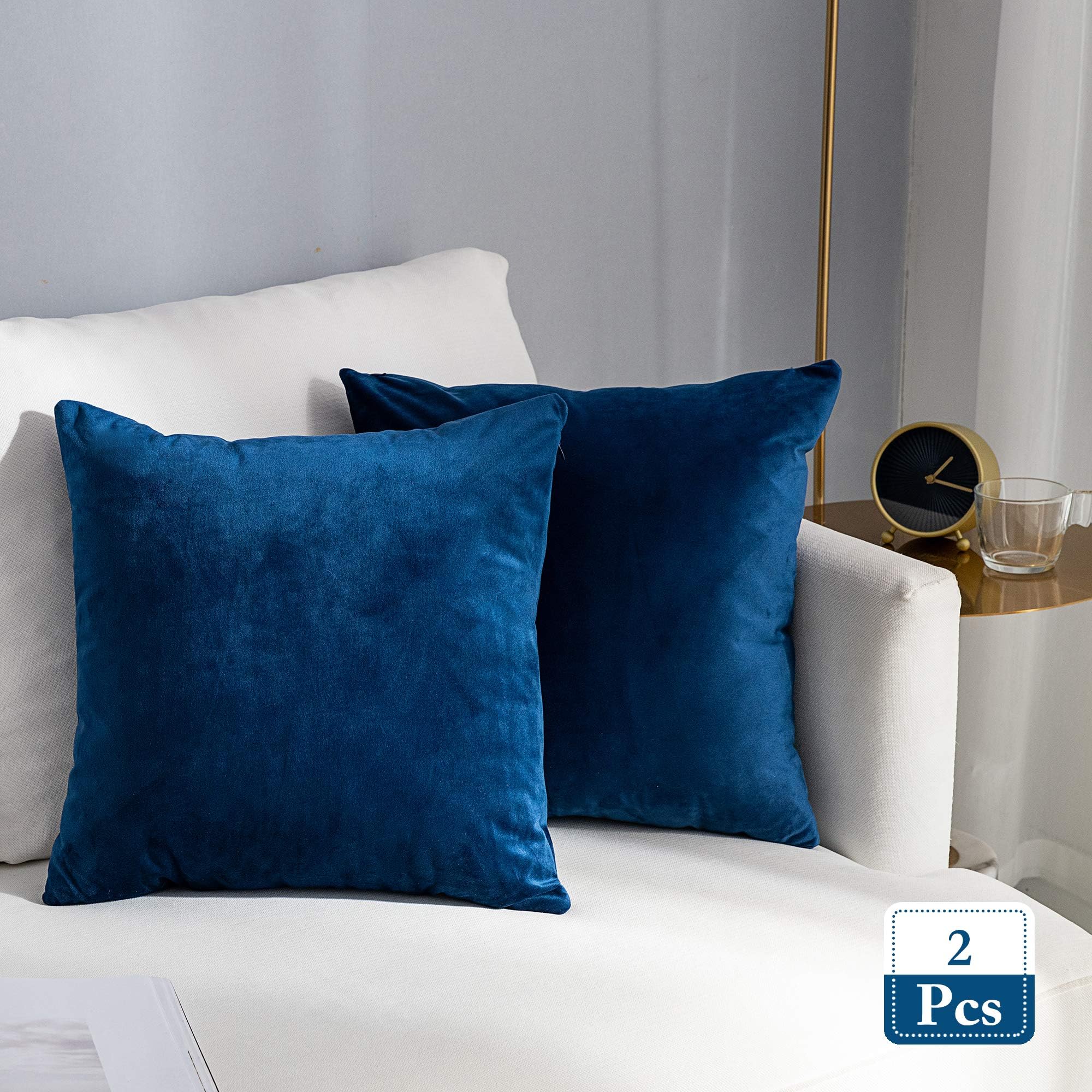 Stellhome Super Soft Velvet Pillow Covers Square Decorative Pillowcase for Bed Couch Sofa Bench, 18 x 18 inch (45 cm), Navy Blue, Pack of 2