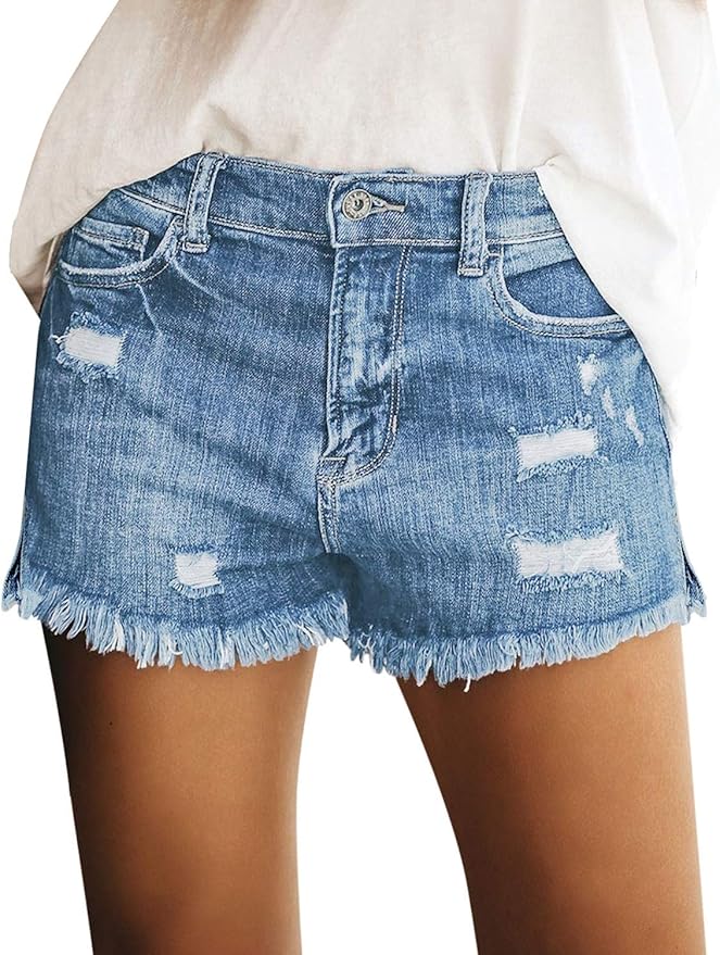 ripped jean shorts outfits