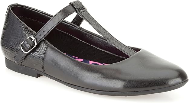 clarks girls shoes uk